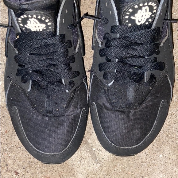 black huaraches - Picture 6 of 6